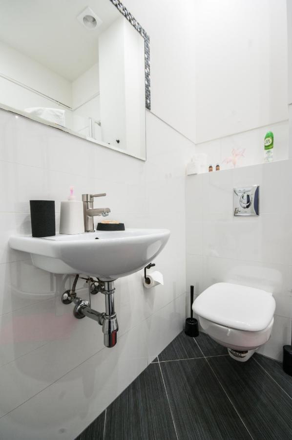 Elegant Apartment Old Town Market Varsavia Esterno foto